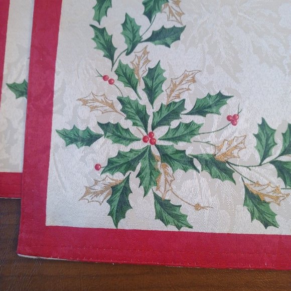 Lenox - Golden Holly Holiday Placemats - Set of 4 - NEW - Picture 5 of 5